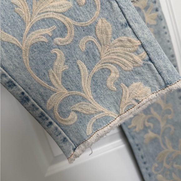 Embroidered Light Blue Crop Jeans - Picture 5 of 10